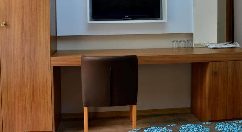 Centro Park Hotel Узунгель Экстерьер фото